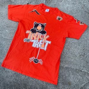 Vintage Halloween Tshirt